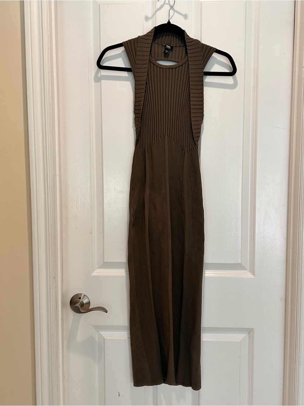 Express Body Contour body on fitted Midi Dress Medium - Picture 7 of 12